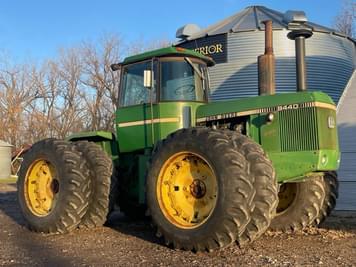 Main image John Deere 8440